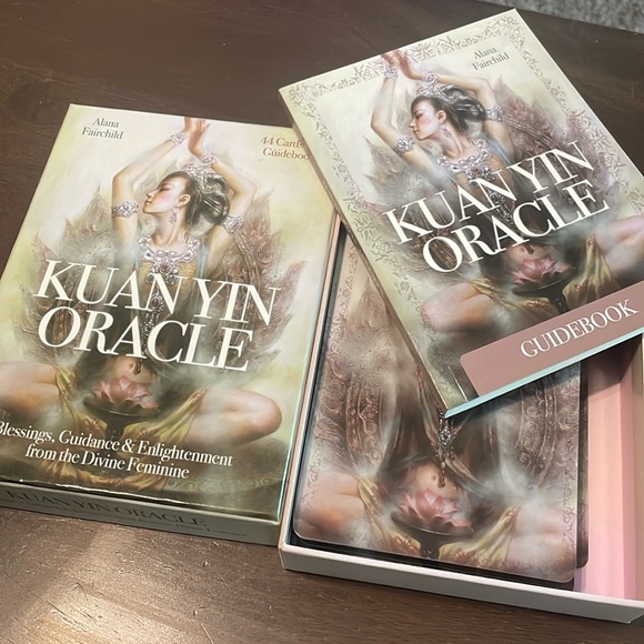 Kuan Yin Oracle - Picture 1 of 2